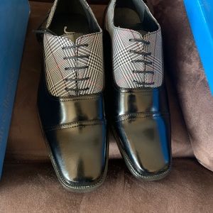 Brand new men’s dress shoes